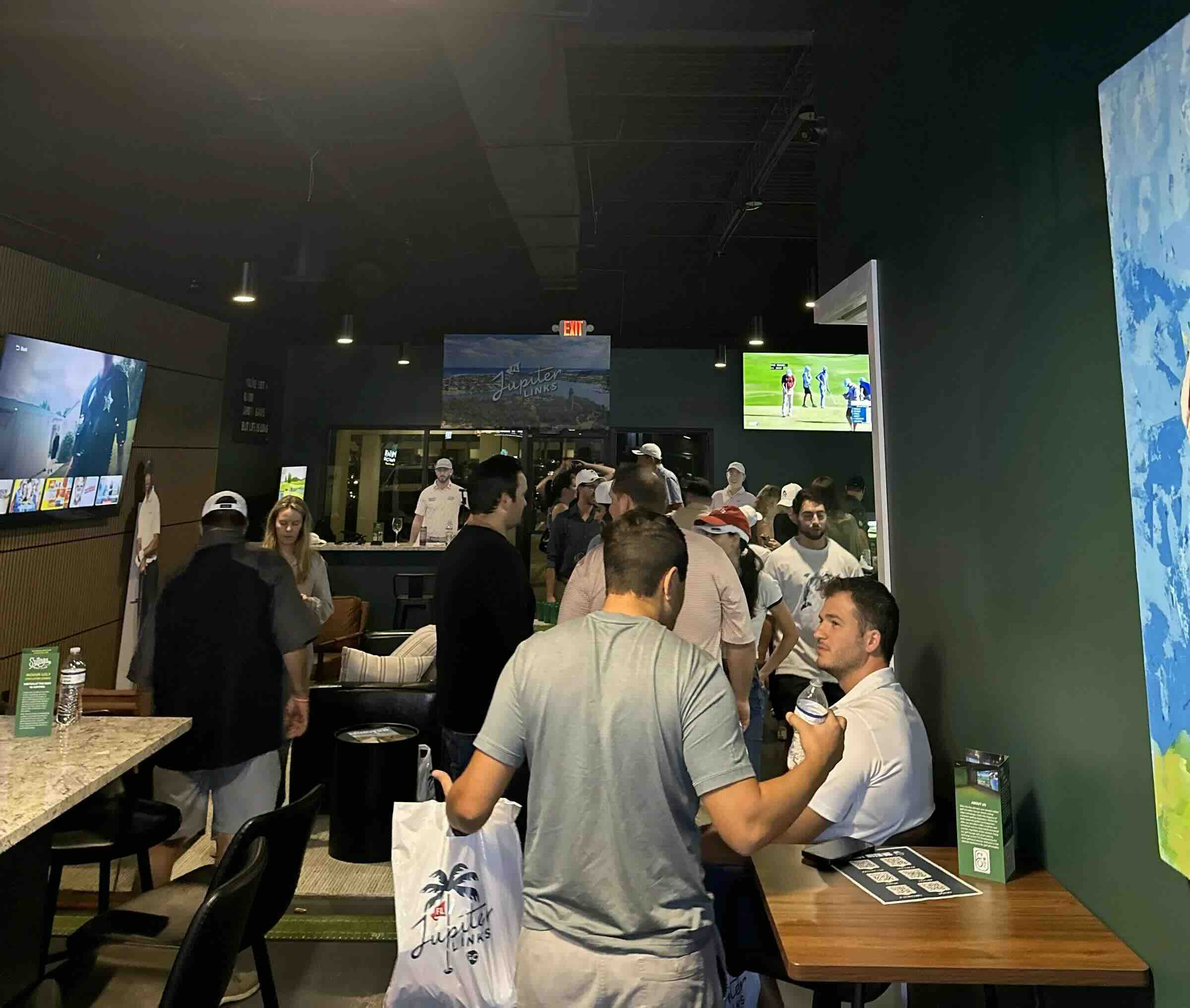 HOST YOUR EVENT AT SWINGS GOLF CLUB!